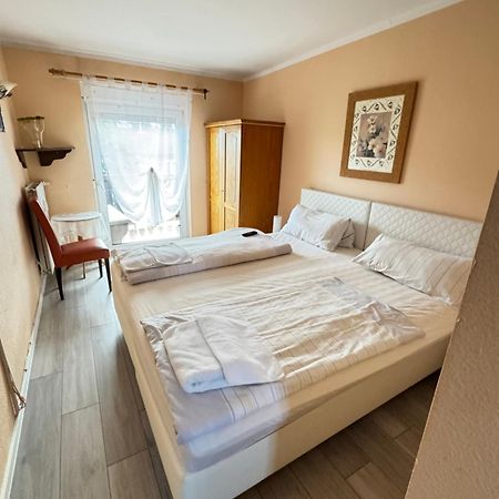 נירשטיין Hotel Zur Kueferschenke מראה חיצוני תמונה